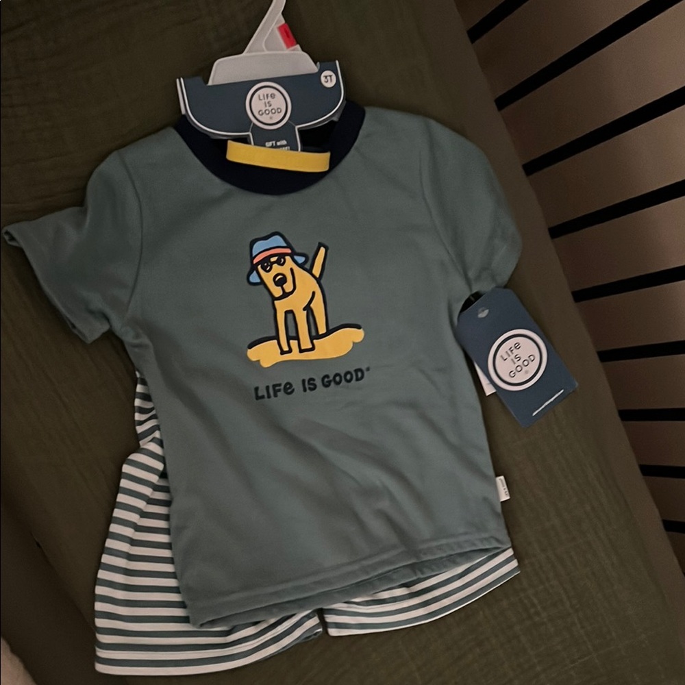 Life Is Good Blue Short Sleeve Tee with Graphic Design